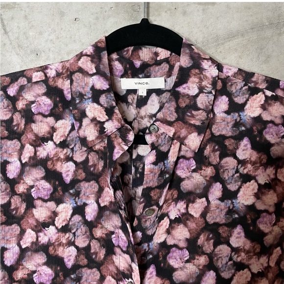 VINCE. Button-down Longsleeve Top - Picture 2 of 3